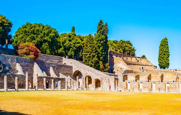 Slavné antické lokality Pompeje, nedaleko Neapole. — Stock fotografie