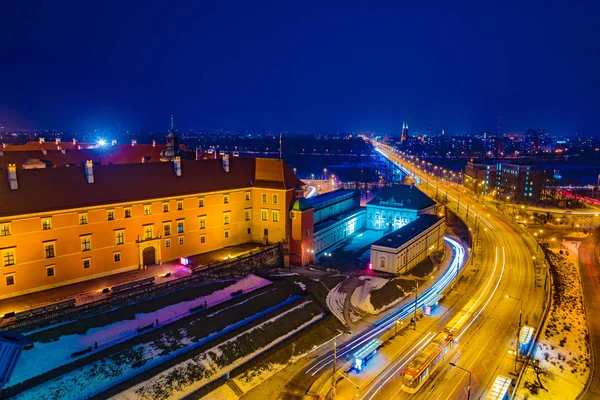 Panorama notturno del Castello Reale e della Città Vecchia di Varsavia — Foto Stock