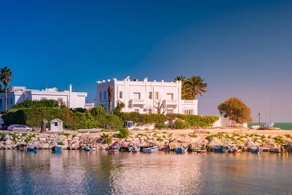 Fehér ház Tunéziában — Stock Fotó