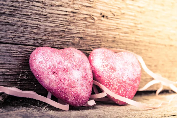 Corazón sobre madera — Foto de Stock