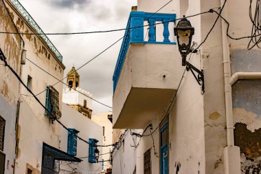 Medine Sousse, Tunus için sokakta.