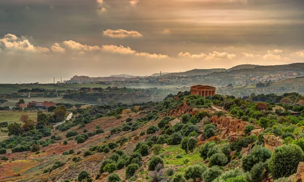 Concordia ünlü tapınak tapınak Vadisi Agrigento yakınlarında