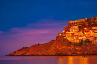 Castelsardo eski cit güzel fotoğraf, Sardunya, İtalya.