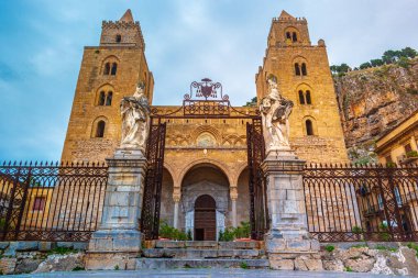 Cefalu Katedrali-Bazilikası, Sicilya, İtalya.