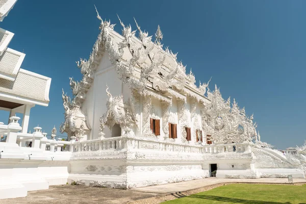 Wat Rongkun - el templo blanco en Chiangrai, Tailandia — Foto de Stock