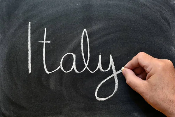 Ręcznie Pisze Słowo Włochy Tablicy Kredą — Zdjęcie stockowe