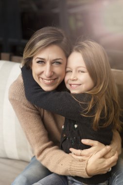 Mutlu anne ve kız