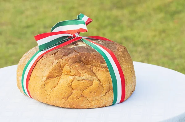 Bread with Hungarian Tricolor Ribbon — Stock Photo, Image
