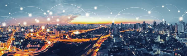 Concetto di tecnologia di rete e connessione con Bangkok Expresswa — Foto Stock