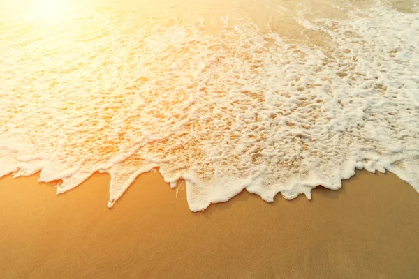 Praia Areia Fundo Onda Água Onda Suave Mar Azul Turquesa — Fotografia de Stock