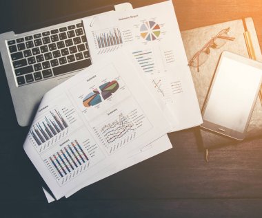 Finans analitik, muhasebe veya bussinesmen çalışma alanı. Üstten Görünüm. 