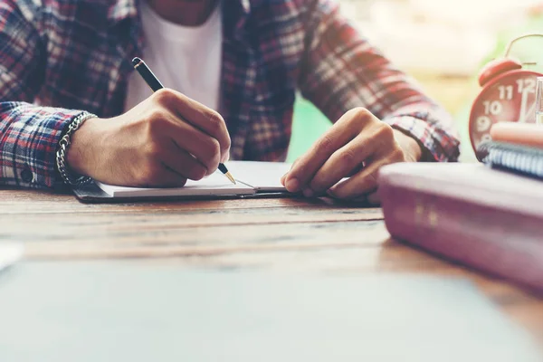 Hipster Empresário Escrita de trabalho Determinar espaço de trabalho Lifestyl — Fotografia de Stock