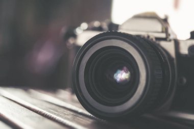 Vintage sıfırdan kamera fotoğrafçı vurmaya gözdesi.