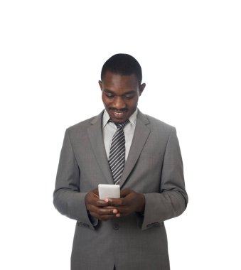 Onun cep telefonu üzerinden izole iş Amerikalı adam manifatura 