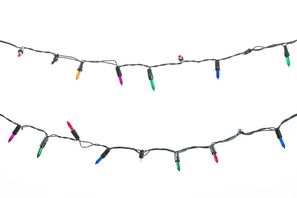 Cordas com fios bulbos no fundo branco . — Fotografia de Stock