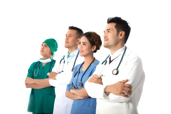 Grup Beyaz Arka Plan Üzerinde Üzerinde Stetoskoplar Ile Tıp Doktoru — Stok fotoğraf
