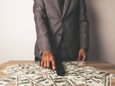 işadamı birçok Doları banknot, iş başarı kavramı ile mutlu