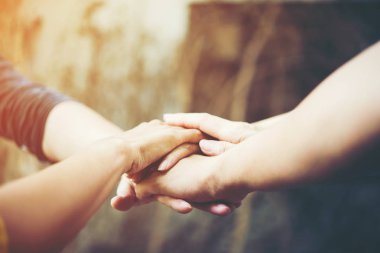 İş ekip çalışması eller birlikte ayakta.