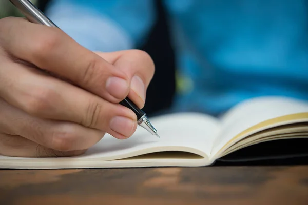 Man Hand Schrijven Notebook — Stockfoto