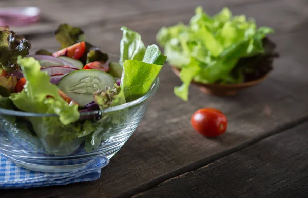 Fermer Salade Légumes Frais Dans Bol Concept Alimentation Saine — Photo