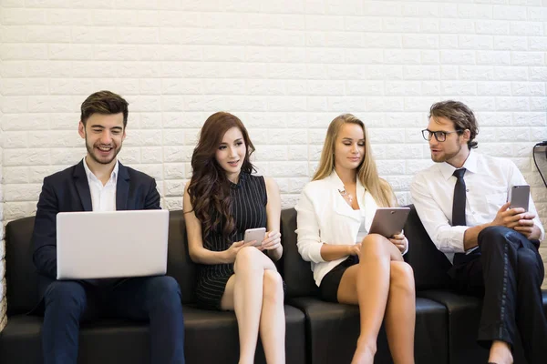 Existenzgründung Freundschaft Teamwork Menschen Arbeiten Zusammen Projekt Arbeit Büro — Stockfoto