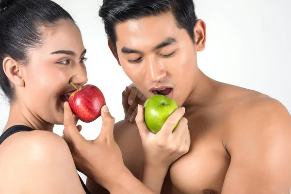 Joven Feliz Deporte Pareja Mujer Hombre Comer Sano Comida Aislado —  Fotos de Stock