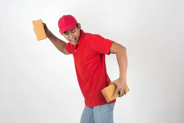 Stilig Ung Leverans Mannen Med Box Isolerad Vit Bakgrund — Stockfoto