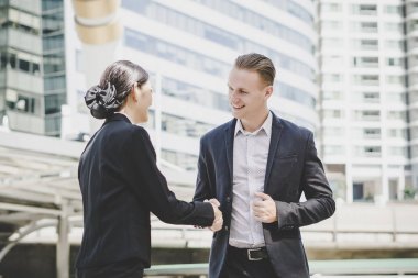 El sallayarak, fırsatlar kadar toplantı terbiye iş adamları. İş kavramı.