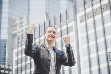 Mutlu işadamı zaferi başarılı.