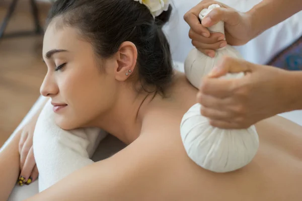 Young Beautiful Woman Relaxing Massage Spa Salon — Stock Photo, Image