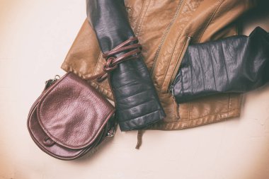 Bayan deri ceket ve aksesuarlar