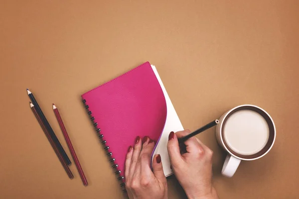 Evde rahat bir ortamda çalışma.