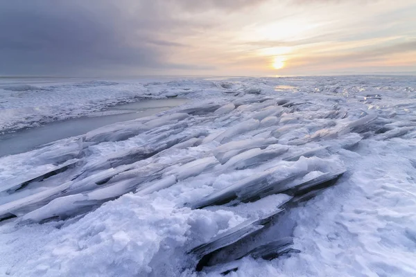 Paisaje de invierno brillante — Foto de Stock