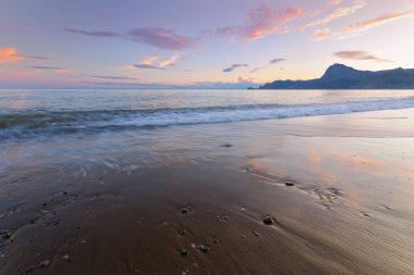 gün batımından önce dalgalar 