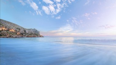 gün batımından önce dalgalar 