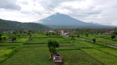 Bali, Agung Yanardağı hava görüntüsü çekimi