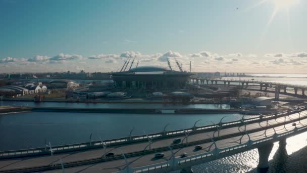 Szentpétervár, légi felvétel Gazprom Arena, Neva és WHSD — Stock videók