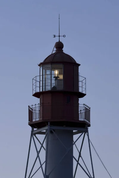 Le phare Pape en Lettonie au coucher du soleil — Photo