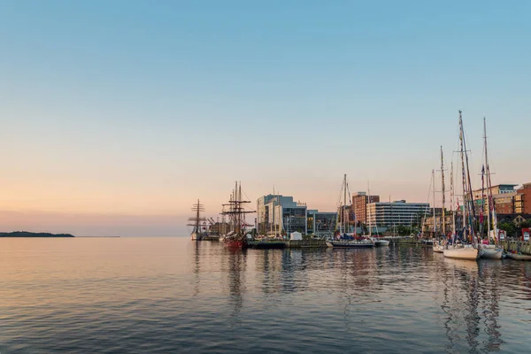 Halifax en la madrugada —  Fotos de Stock