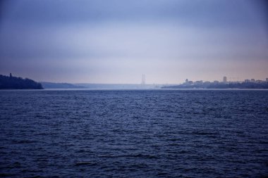 Dinyeper Nehri 'nde bir kasırga başlıyor.