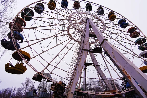 Old Empty Carousel Ferris Wheel Cloudy Autumn Day Zaporozhye Very — Stock Photo, Image