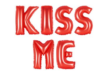 Öp beni, kırmızı renk