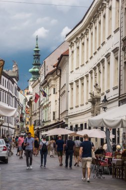Bratislava Slovakya başkentinin kalabalık tarihi merkezi