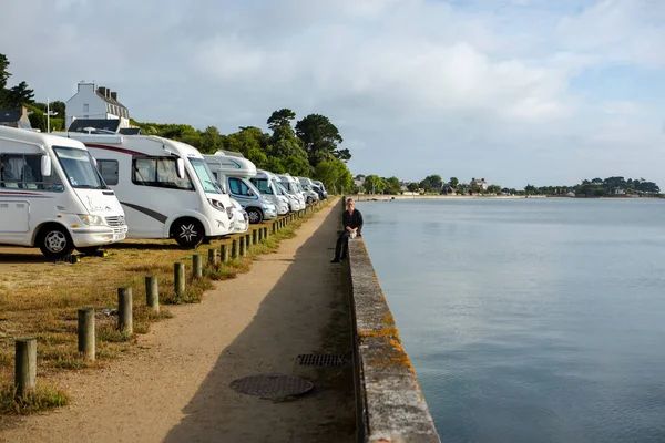 Motorhomes Parked Parking Lot Motorhomes Just Front Sea France — Stock Photo, Image