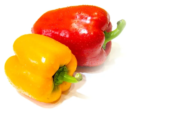 Red Yellow Bell Peppers Paprika White Background Raindrops — Stock Photo, Image