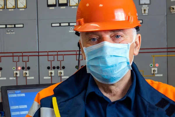 Trabajo Durante Covid Panel Conexión Eléctrica Industrial Una Subestación Una — Foto de Stock