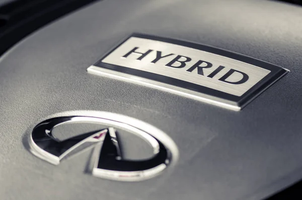 Hybrid Infinity motoru cephesinde imzalamak. — Stok fotoğraf