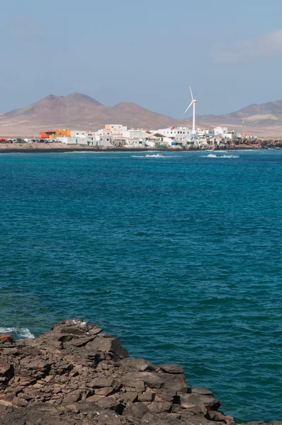 Fuerteventura, Kanarya Adaları, İspanya: Puerto de la Cruz, Punta de Jandia, aşırı Güney cape Morro Jable korumalı alanda Jandia Doğal Parkı içinde adanın en güney köyü havadan görünümü — Stok fotoğraf