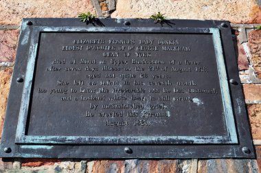 Port Elizabeth, Güney Afrika: Demir Yazıtı taş piramit 1829 yılında efendim Rufane Donkin tarafından geç eşi Elizabeth, kime sonra şehrin seçildi anısına dikilen anıtın