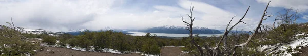 Parque Nacional das Geleiras: a paisagem patagônica de tirar o fôlego com vista para Glaciar Perito Moreno, Lago Roca e Lago Argentino — Fotografia de Stock